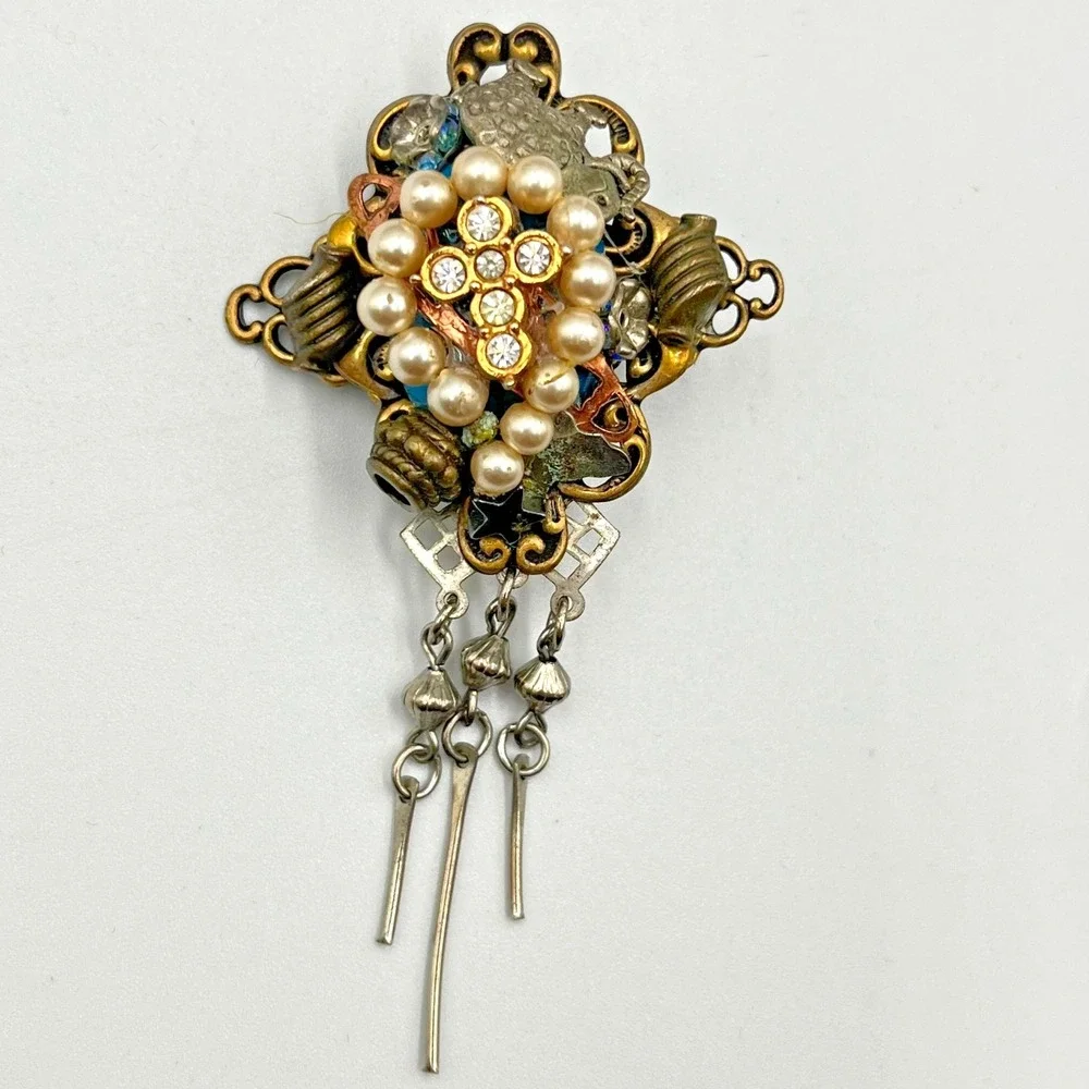 VTG Cross Brooch Faux Pearl Rhinestone Filigree Gothic Dangle Pin Mixed‎ Metal